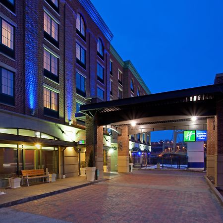 Holiday Inn Express Hotel & Suites Pittsburgh-South Side By Ihg Exterior photo