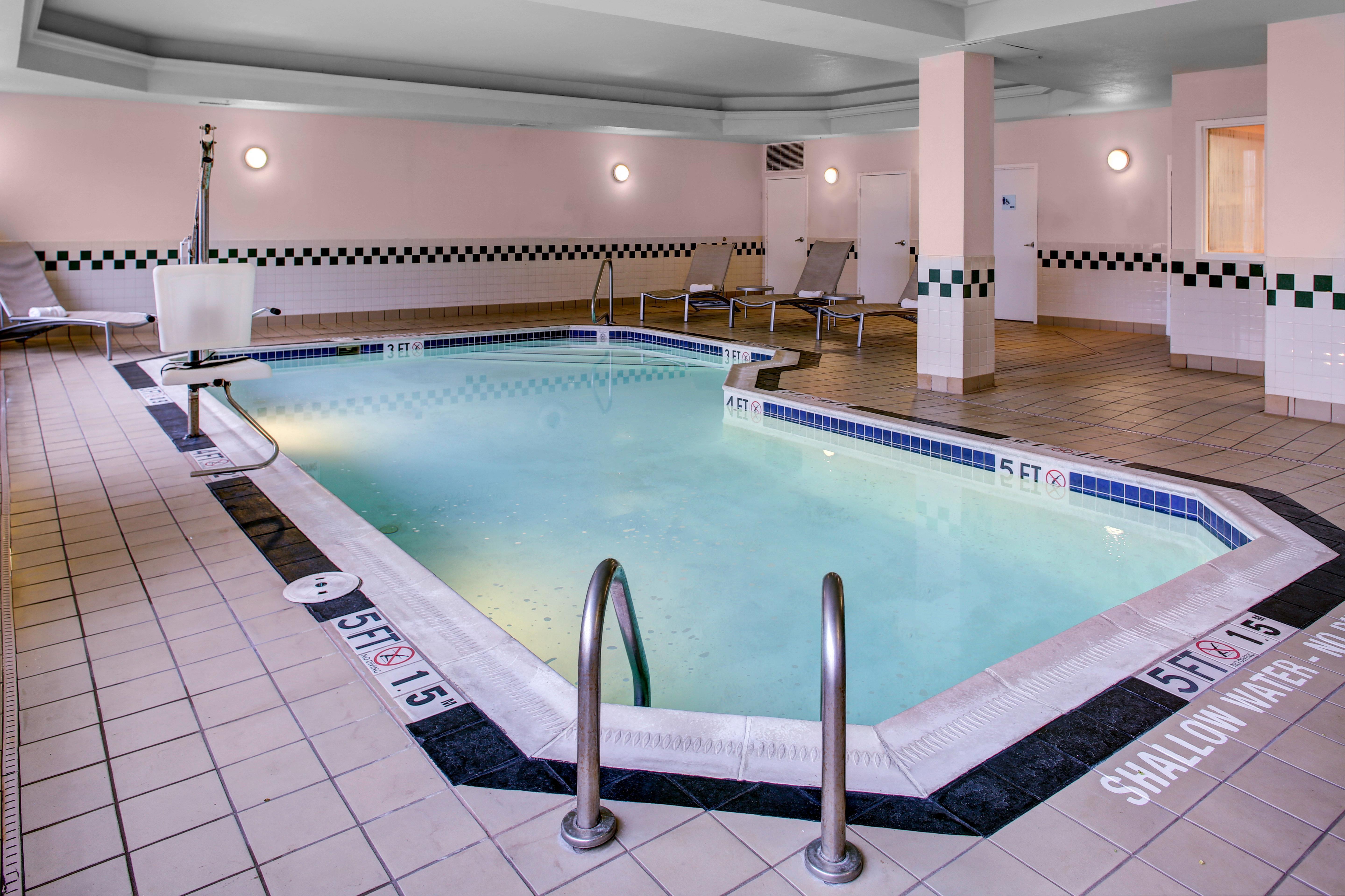 Holiday Inn Express Hotel & Suites Pittsburgh-South Side By Ihg Exterior photo
